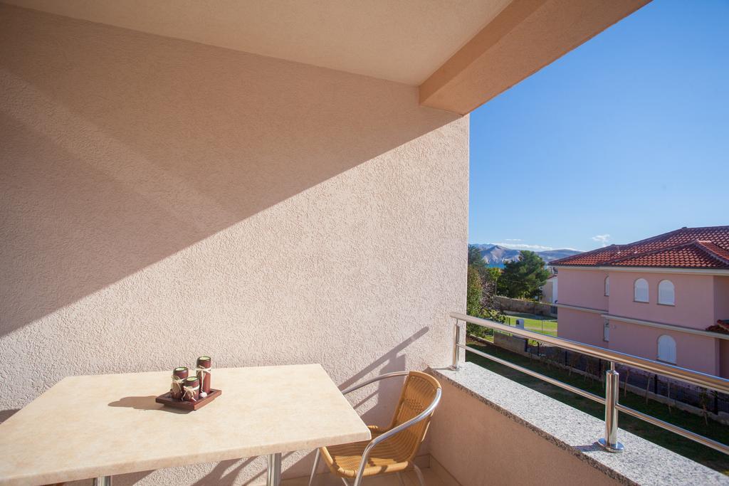 Apartments Mia Baška Buitenkant foto